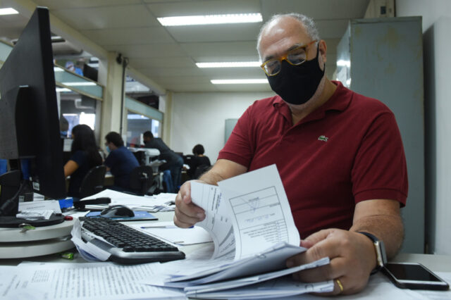 Contribuintes aproveitam Refis para quitar dívida com o município