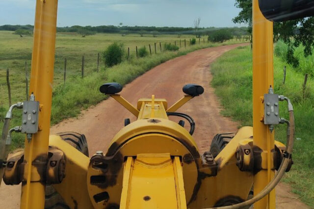 Estradas do Produtor opera na Estrada da Barrinha e Estrada da Teixeira, em Babosa