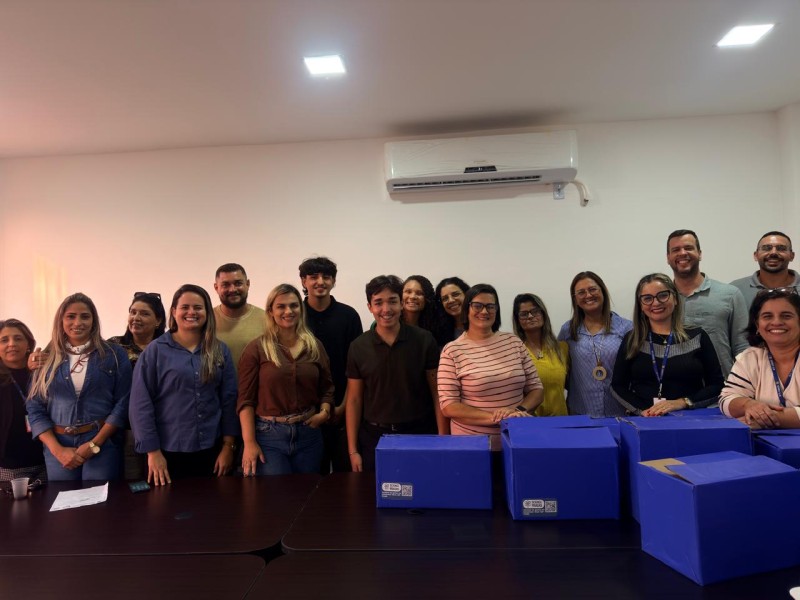IFF/SJB entrega kits didáticos produzidos com tecnologia 4.0 para escolas municipais