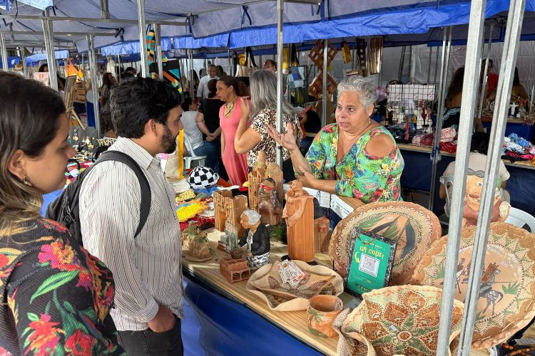 Artesãos da Economia Solidária participam da 12ª edição do Dia do Rock Goitacá
