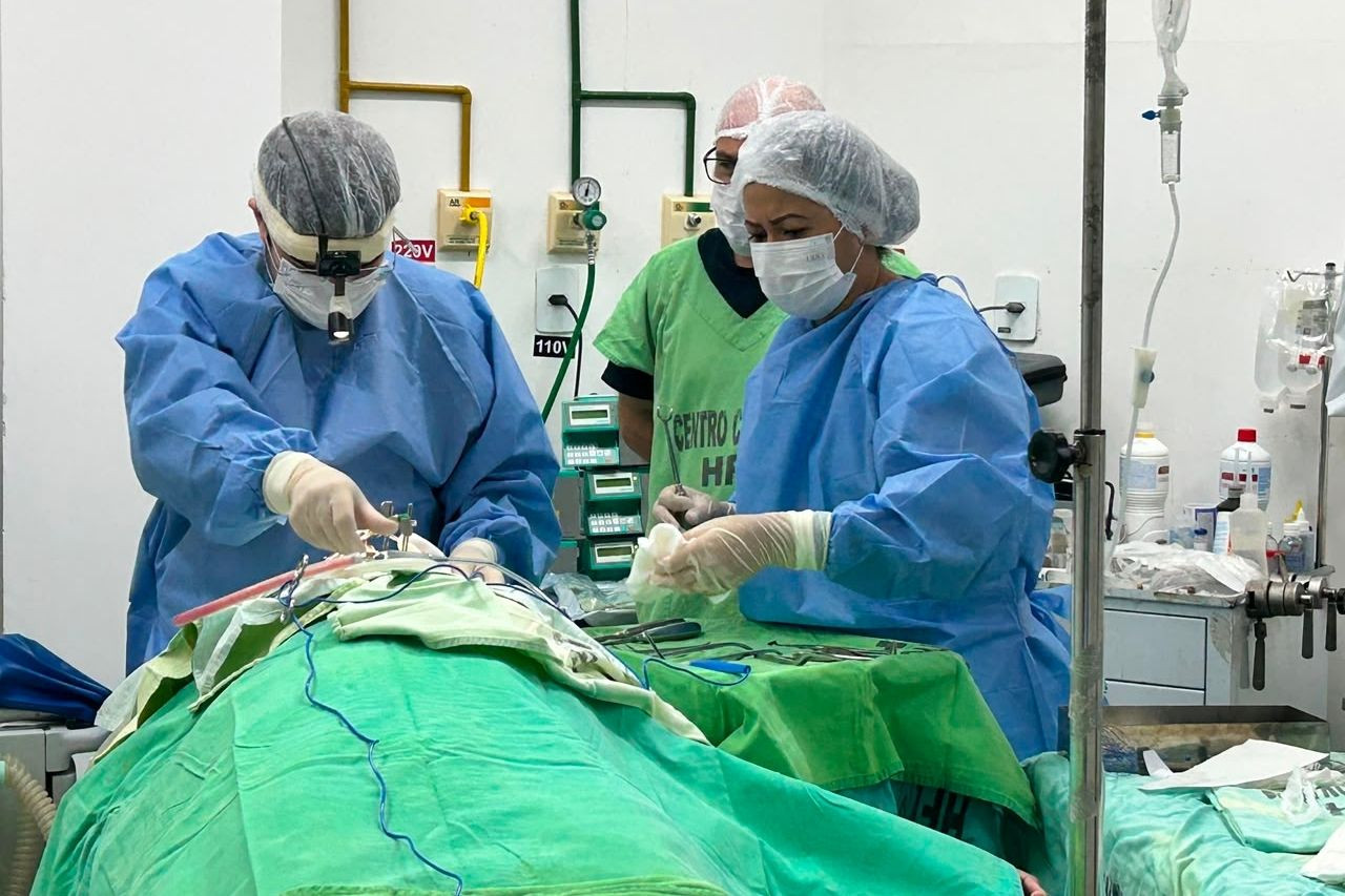 HFM realiza primeira cirurgia pelo Programa Mais Médicos Especialistas