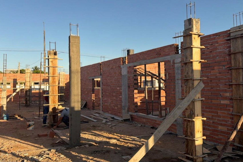 Obras da nova UBS de Barra do Itabapoana chegam à fase de concretagem de pilares