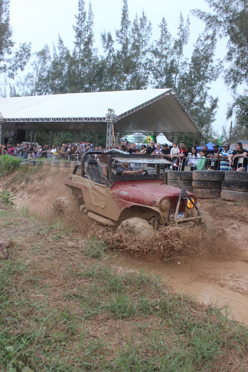 Evento off-road em SJB recebe jipeiros de vários estados