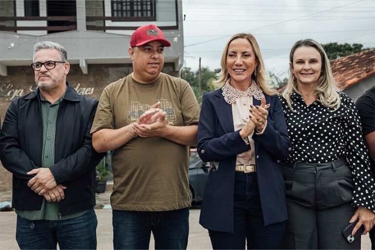 Emoção marca primeira apresentação da Fanfarra da Escola Estelita de Araújo Crespo, em Praça João Pessoa