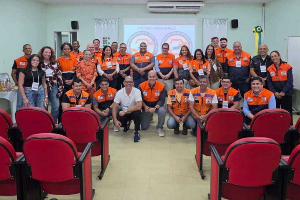 Defesa Civil de Campos participa de oficina sobre mapas de risco