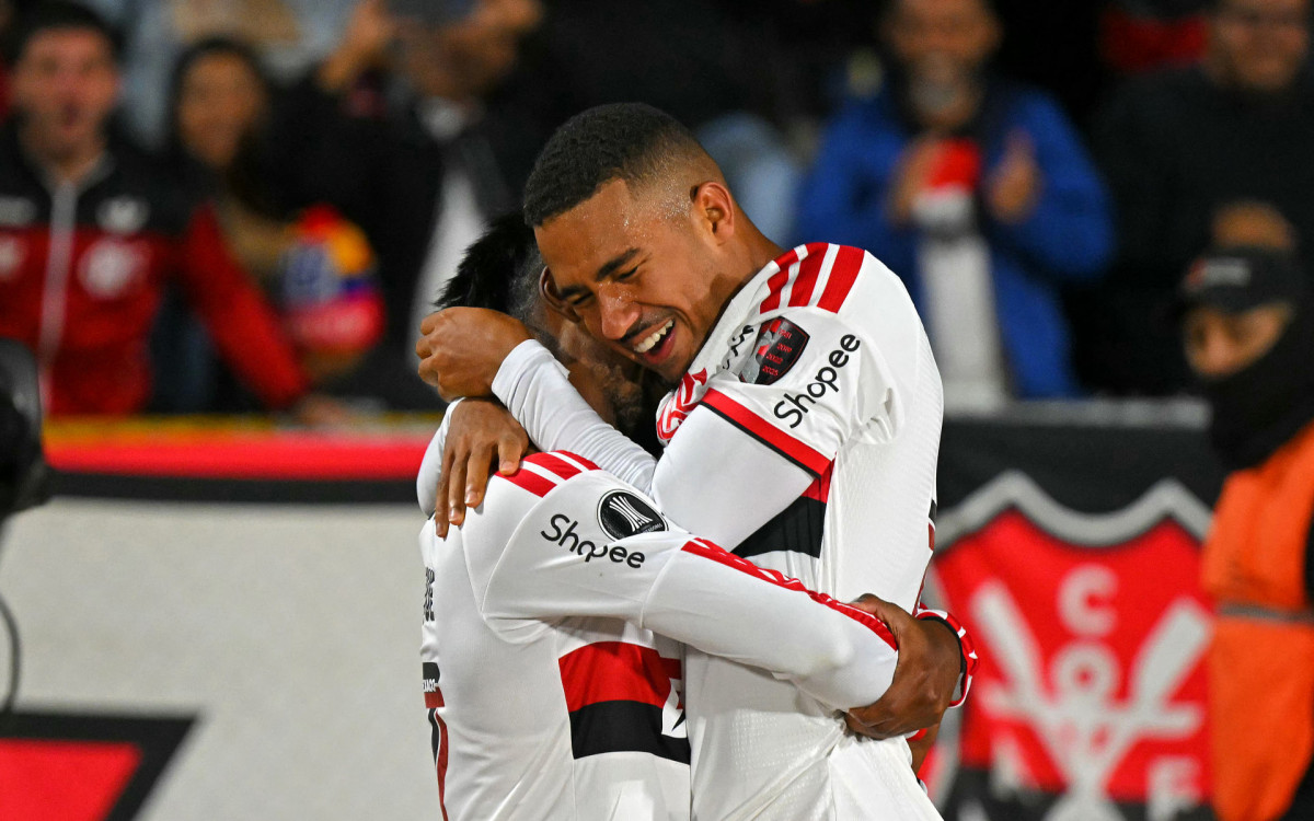 Flamengo bate Del Valle e coloca um pé na semifinal da Libertadores